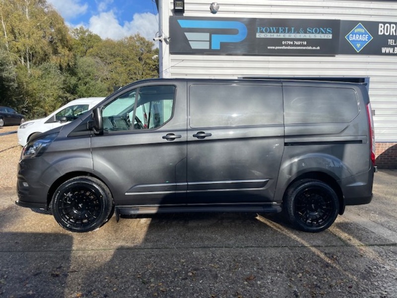 Ford Transit Custom 300 Limited Sport Pack - U650