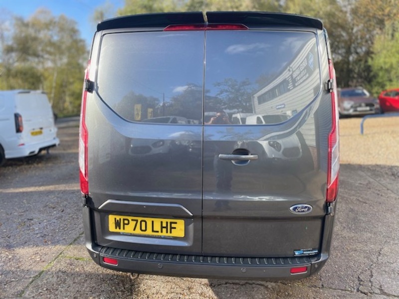 Ford Transit Custom 300 Limited Sport Pack - U650