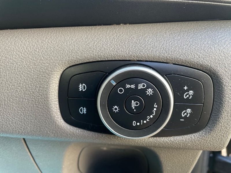 Ford Transit Custom 300 Limited Sport Pack - U650