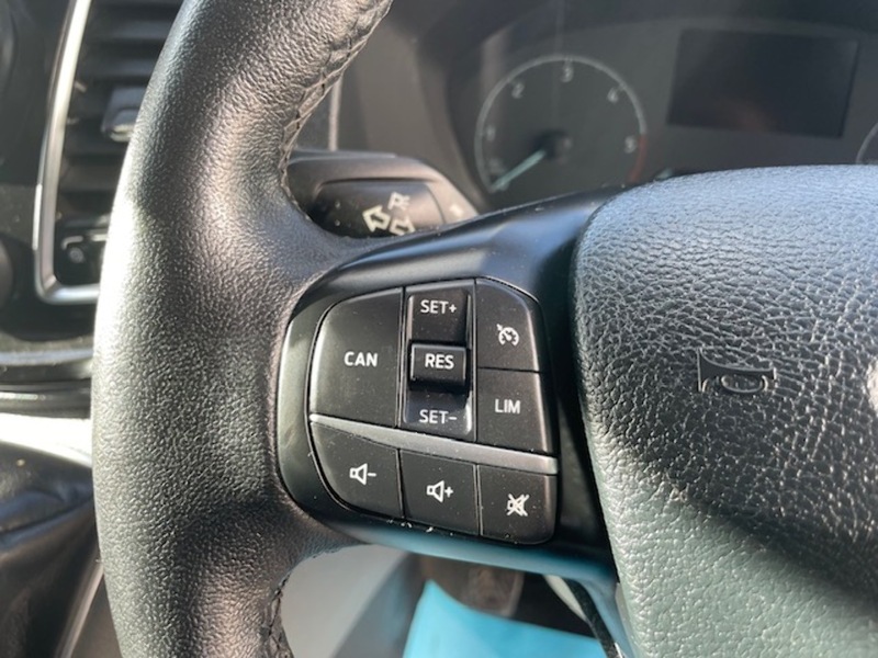 Ford Transit Custom 300 Limited Sport Pack - U650