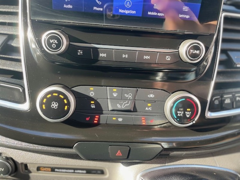 Ford Transit Custom 300 Limited Sport Pack - U650