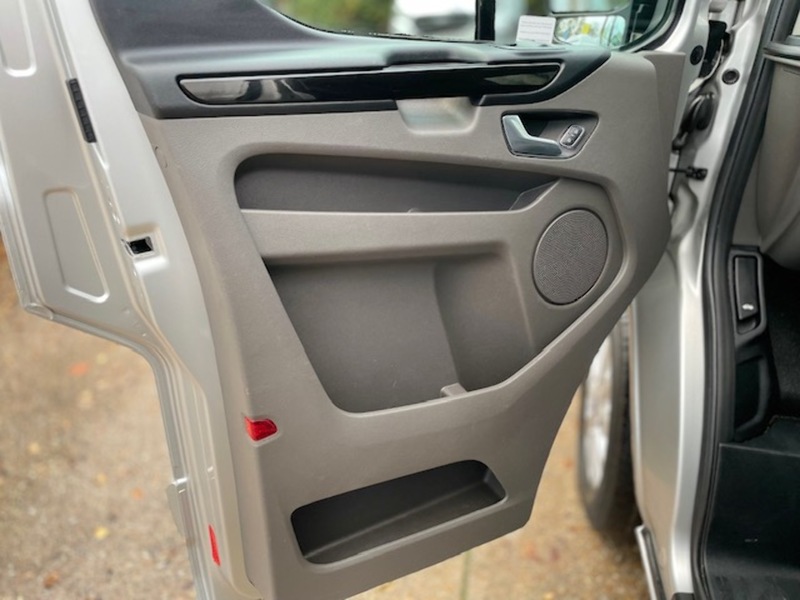 Ford Transit Custom 300 EcoBlue Limited - U651