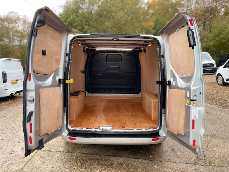 Ford Transit Custom 300 EcoBlue Limited - U651