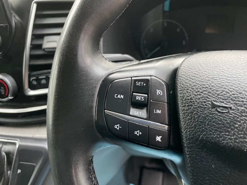 Ford Transit Custom 300 EcoBlue Limited - U651