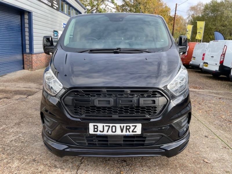 Ford Transit Custom 300 Limited Sport Pack - U652