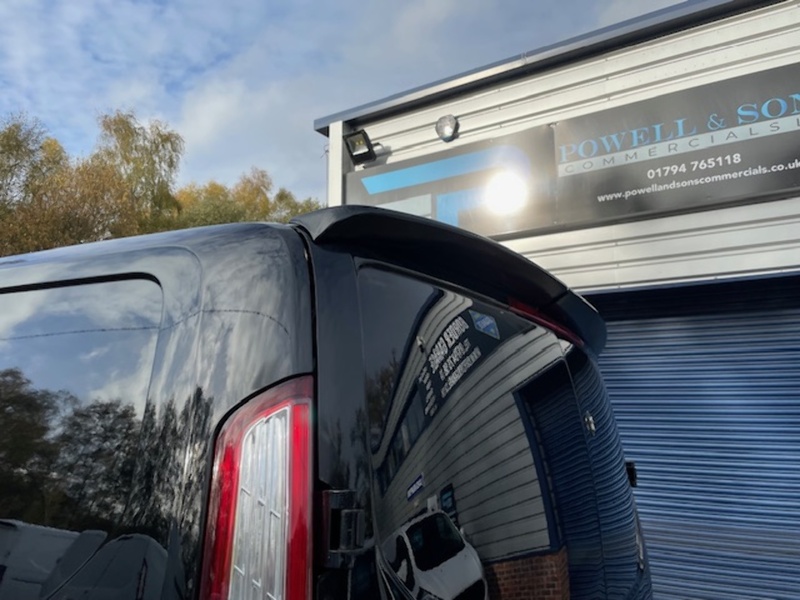 Ford Transit Custom 300 Limited Sport Pack - U652