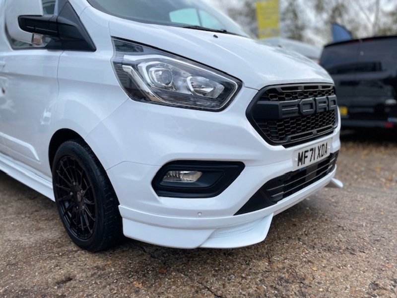 Ford Transit Custom 320 Limited Sport Kit - U657