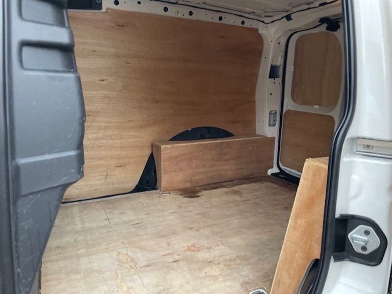 Volkswagen Caddy TDI C20 Commerce Sport - U658