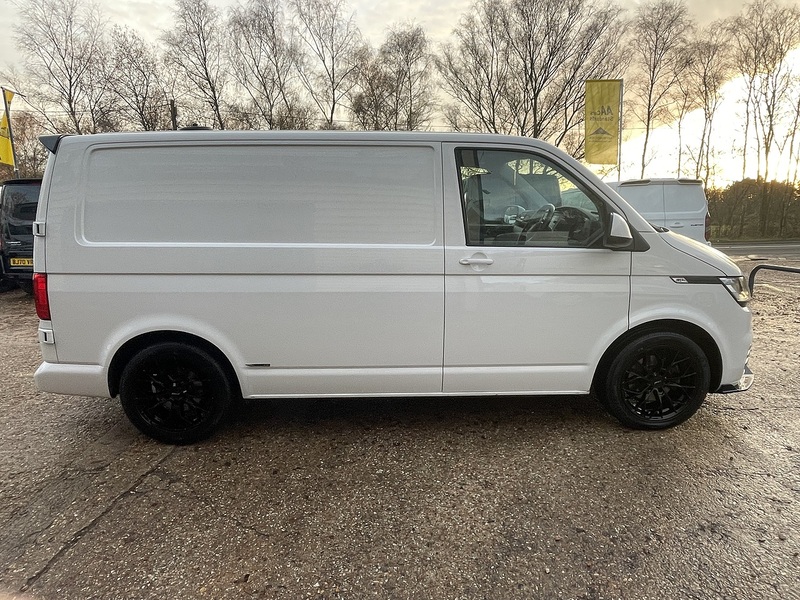 Volkswagen Transporter TDI T28 Startline Sport Pack - U664