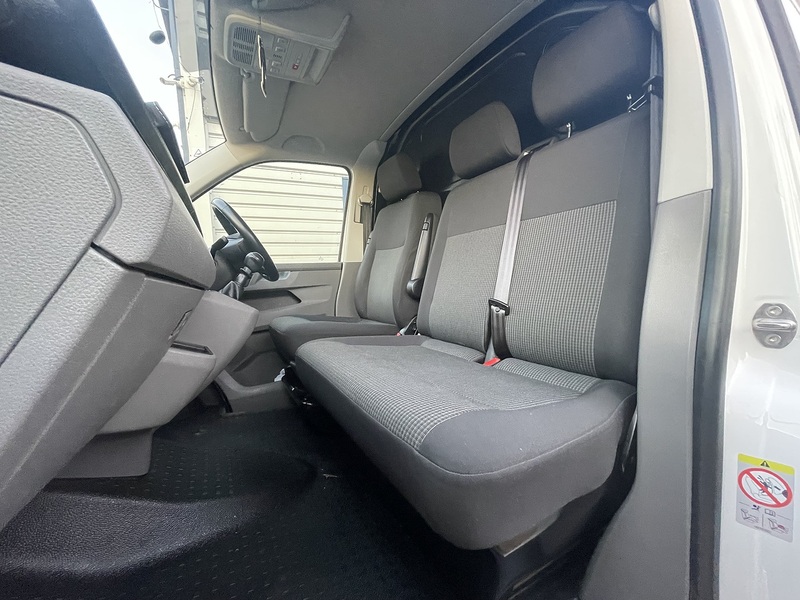 Volkswagen Transporter TDI T28 Startline Sport Pack - U664