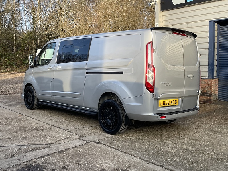 Ford Transit Custom 320 Limited Sport Pack - U672
