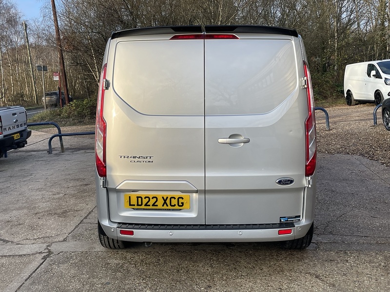Ford Transit Custom 320 Limited Sport Pack - U672