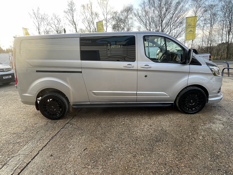 Ford Transit Custom 320 Limited Sport Pack - U672