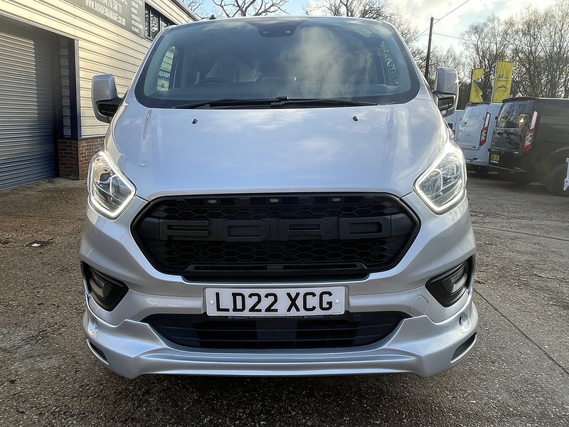 Ford Transit Custom 320 Limited Sport Pack - U672
