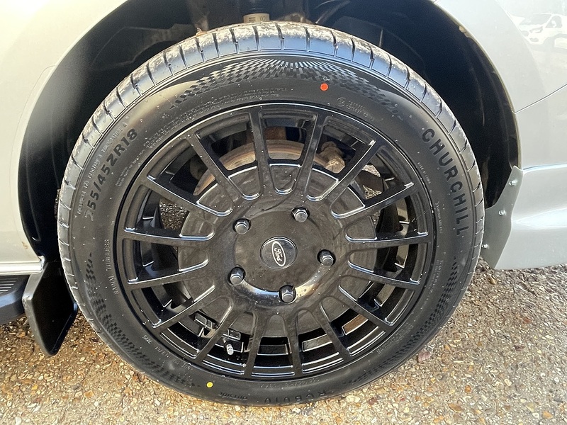 Ford Transit Custom 320 Limited Sport Pack - U672