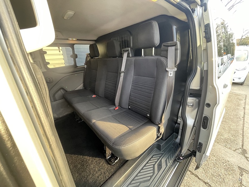 Ford Transit Custom 320 Limited Sport Pack - U672