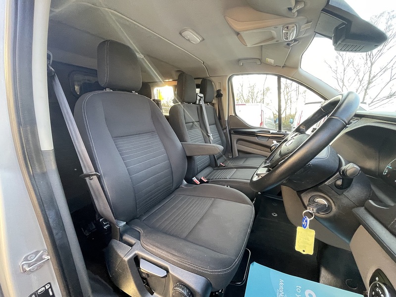 Ford Transit Custom 320 Limited Sport Pack - U672
