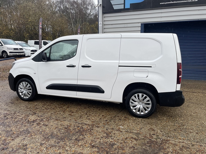 Peugeot Partner BlueHDi 950 Professional - U673