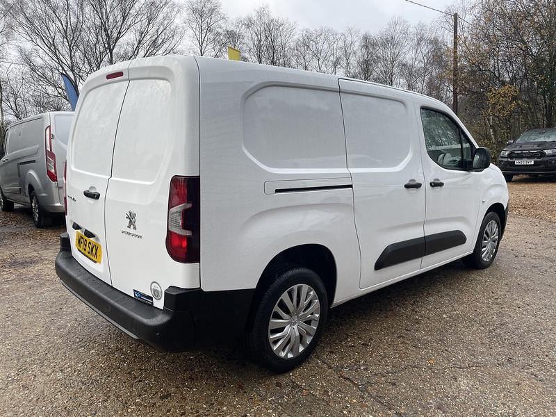 Peugeot Partner BlueHDi 950 Professional - U673