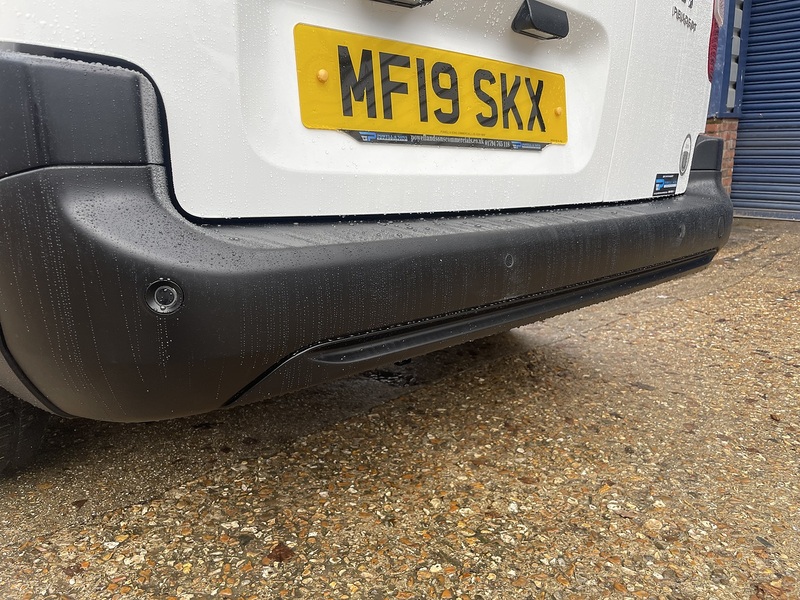 Peugeot Partner BlueHDi 950 Professional - U673