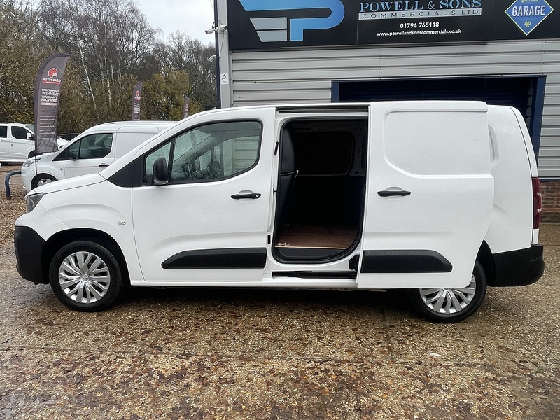 Peugeot Partner BlueHDi 950 Professional - U673