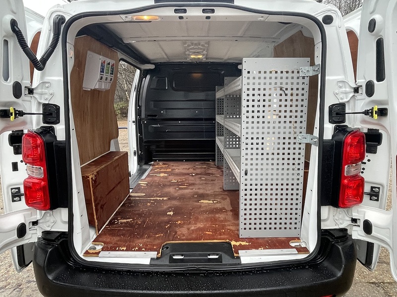 Vauxhall Vivaro Turbo D 2900 Dynamic - U682