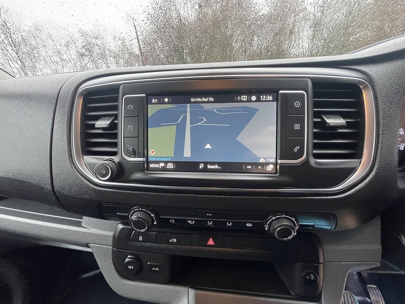 Vauxhall Vivaro Turbo D 2900 Dynamic - U682