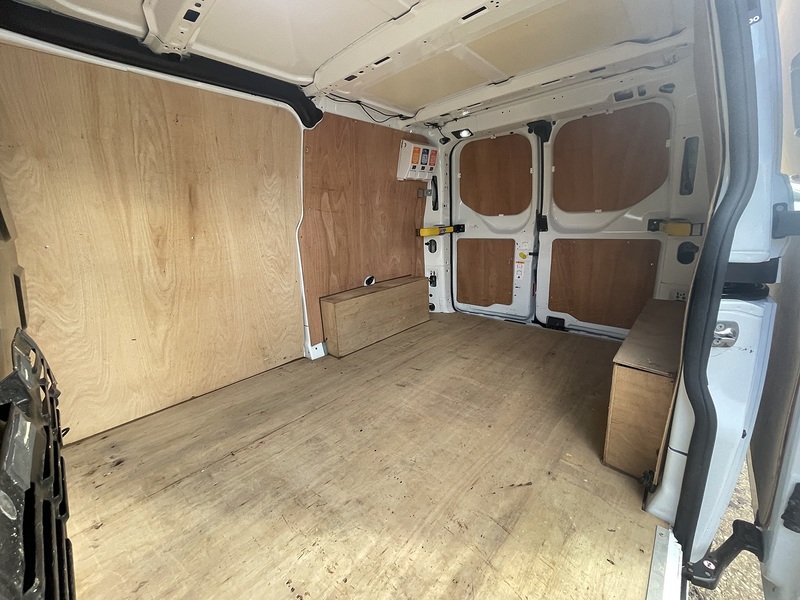 Ford Transit Custom 280 EcoBlue Leader - U683