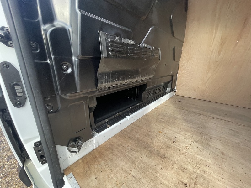 Ford Transit Custom 280 EcoBlue Leader - U683