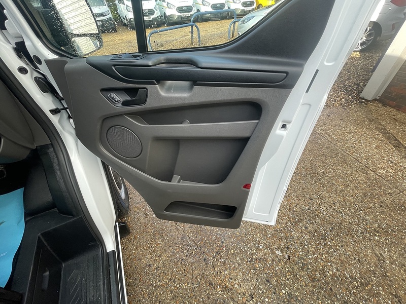 Ford Transit Custom 280 EcoBlue Leader - U683