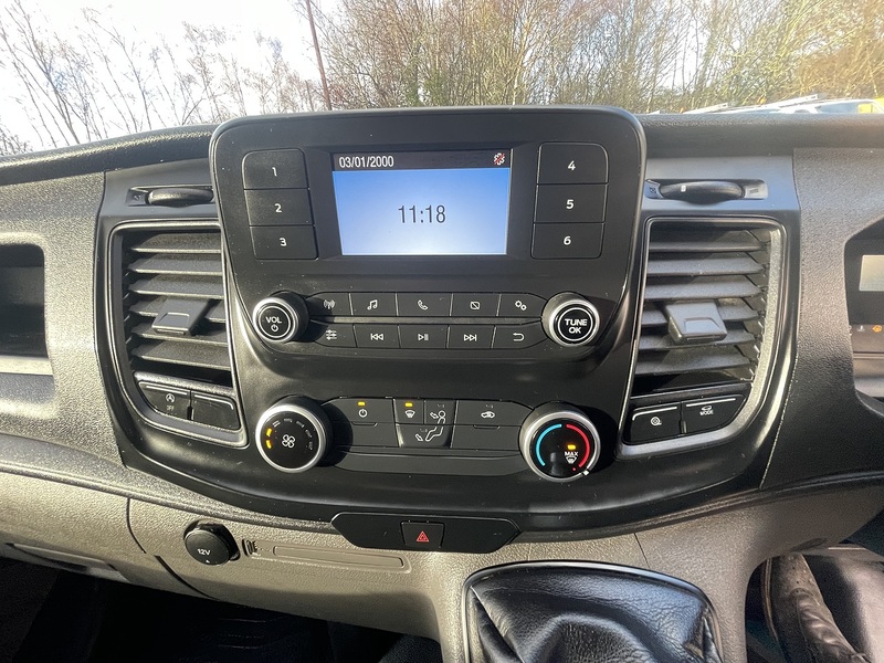 Ford Transit Custom 280 EcoBlue Leader - U683