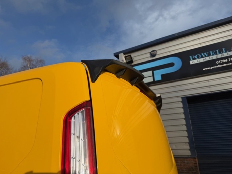 Ford Transit Custom 340 Leader Sport kit - U689