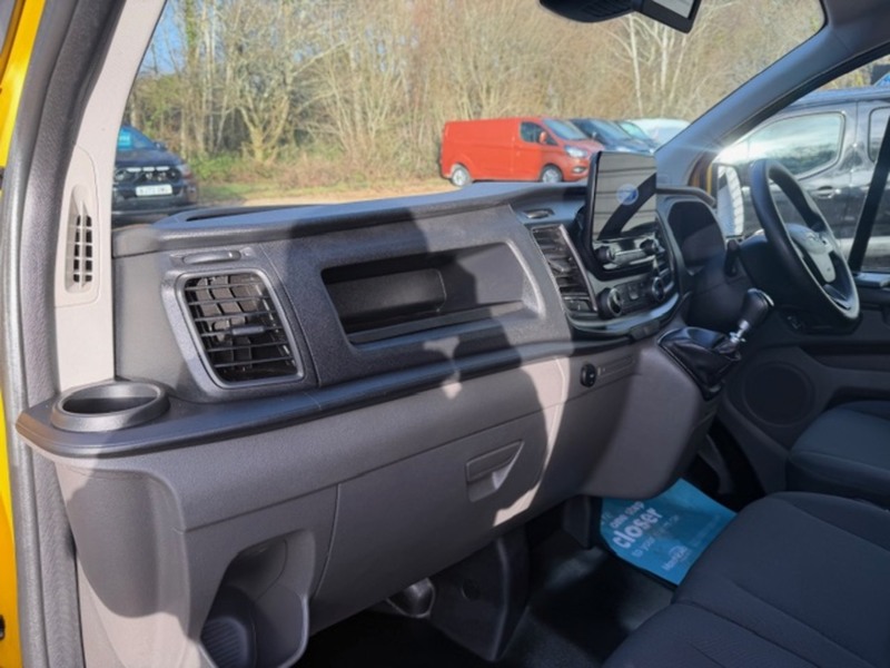 Ford Transit Custom 340 Leader Sport kit - U689