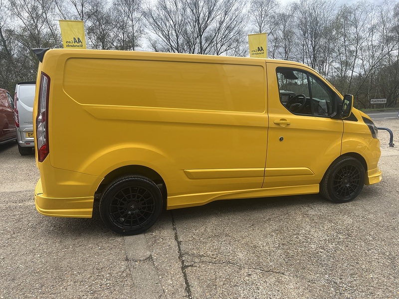 Ford Transit Custom 340 Leader Sport Kit - U692