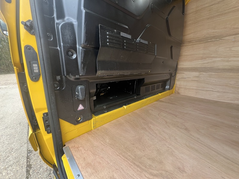 Ford Transit Custom 340 Leader Sport Kit - U692
