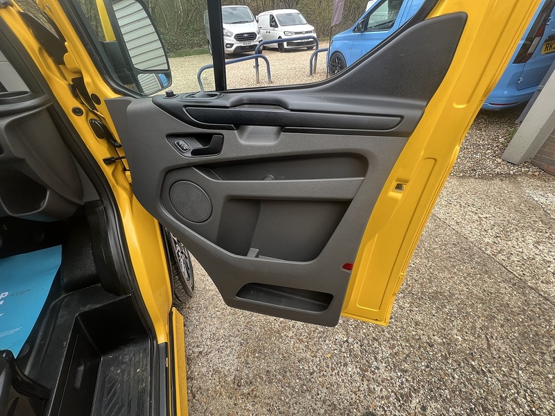 Ford Transit Custom 340 Leader Sport Kit - U692