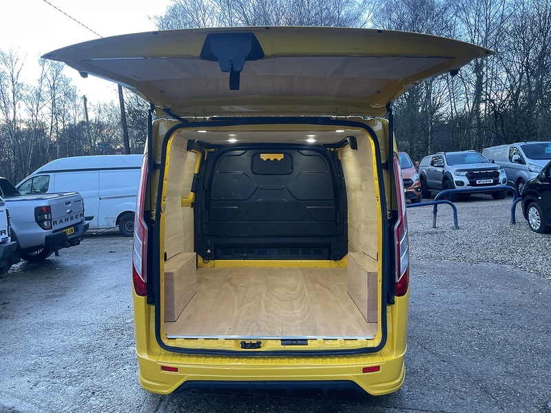 Ford Transit Custom 340 Leader Sport Kit - U693