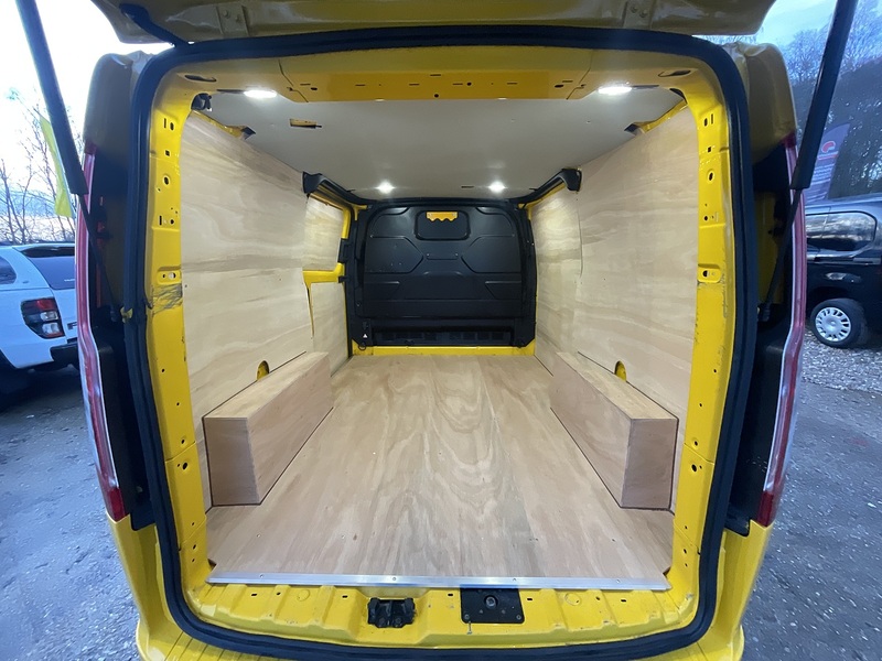 Ford Transit Custom 340 Leader Sport Kit - U693
