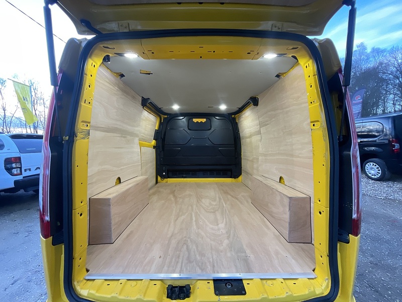 Ford Transit Custom 340 Leader Sport Kit - U693