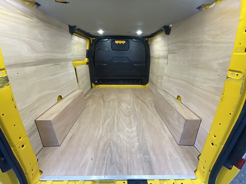 Ford Transit Custom 340 Leader Sport Kit - U693