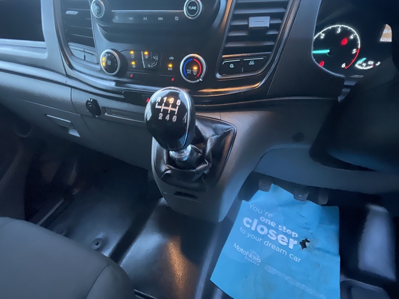 Ford Transit Custom 340 Leader Sport Kit - U693