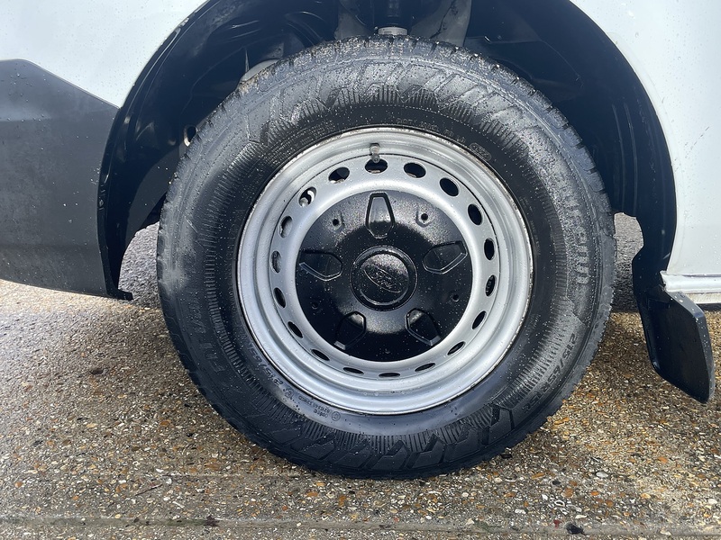 Ford Transit Custom 280 EcoBlue Leader - U700