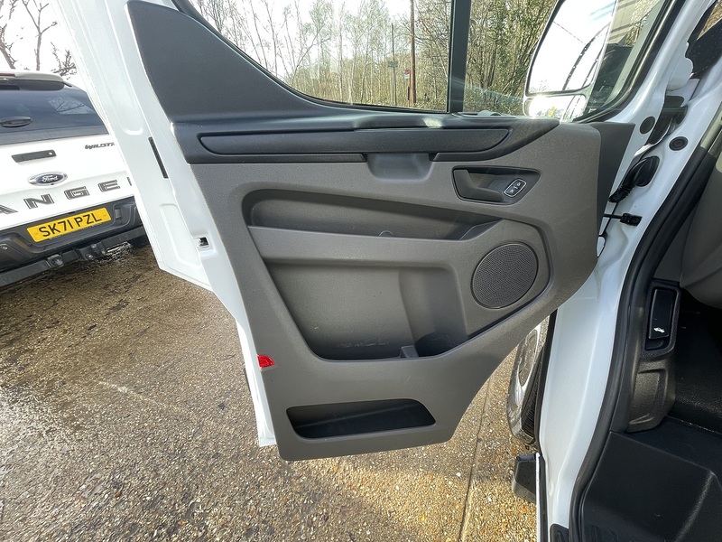 Ford Transit Custom 280 EcoBlue Leader - U700