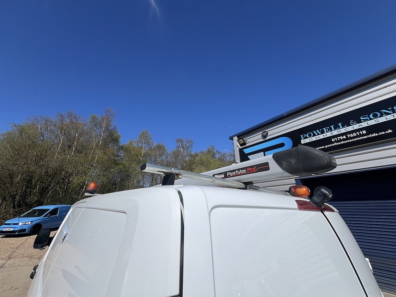 Ford Transit Custom 280 EcoBlue Leader - U701