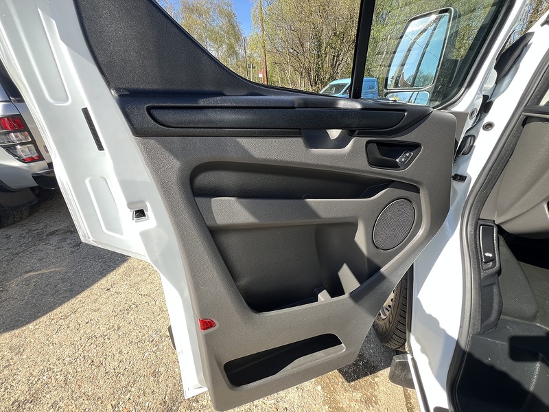 Ford Transit Custom 280 EcoBlue Leader - U701