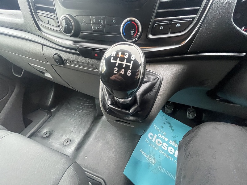 Ford Transit Custom 280 EcoBlue Leader - U702