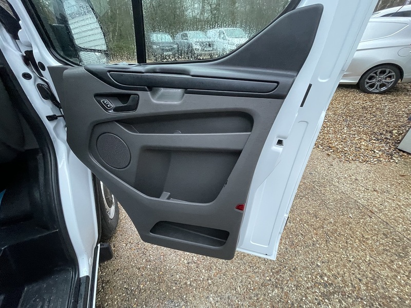 Ford Transit Custom 280 EcoBlue Leader - U703