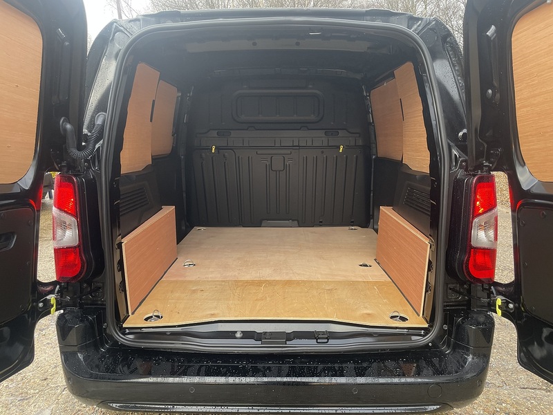 Vauxhall Combo Turbo D 2300 Sportive - U706