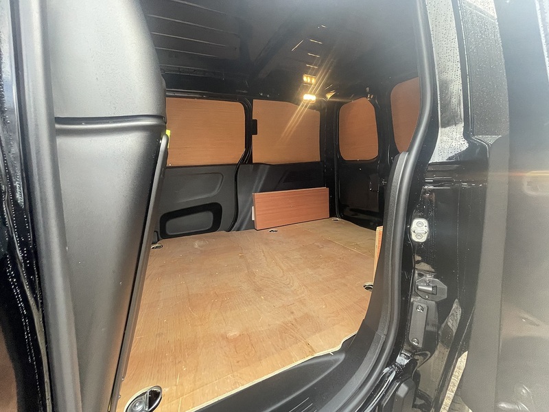 Vauxhall Combo Turbo D 2300 Sportive - U706