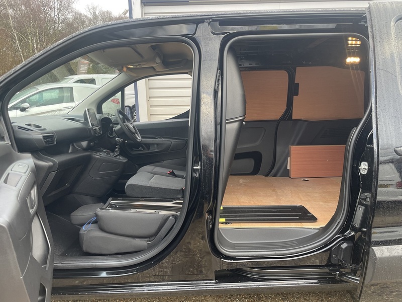 Vauxhall Combo Turbo D 2300 Sportive - U706